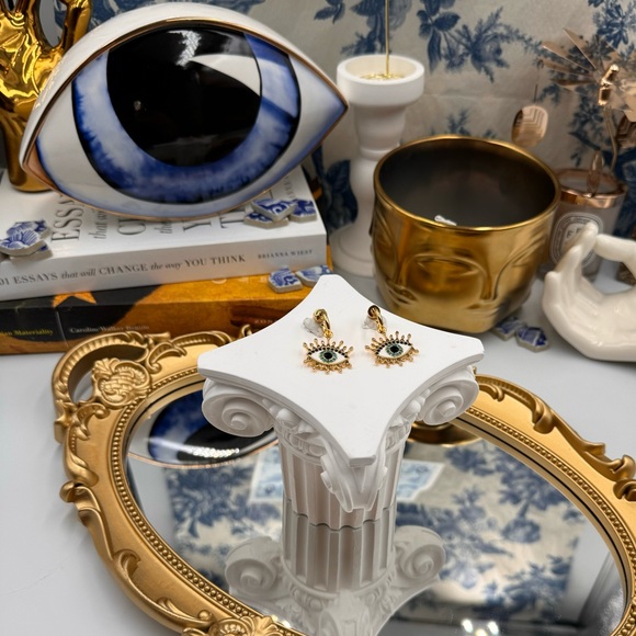 🆕 KURT GEIGER LONDON 🧿 NWOT Evil Eye Huggie Earrings - Picture 15 of 16